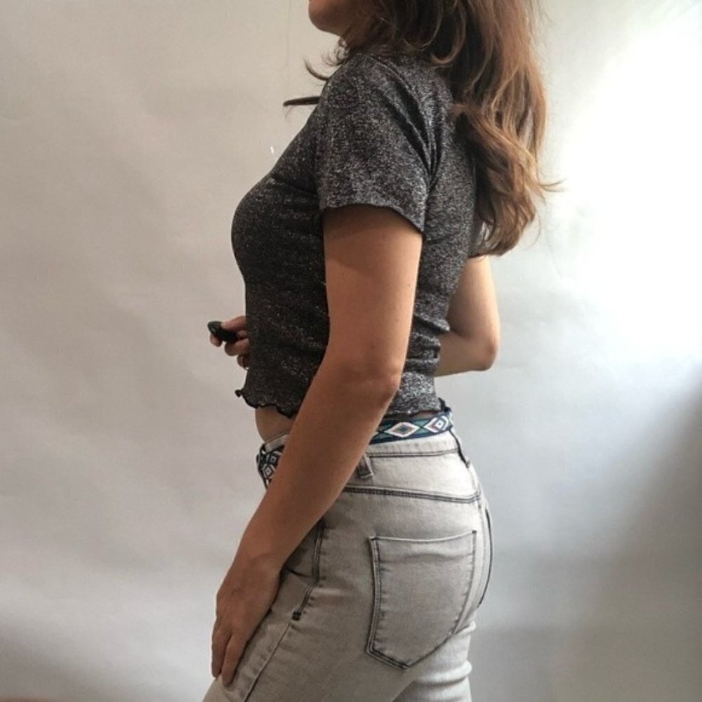 Urban Outfitters Crop Top Short Sleeve Grey Silver‎ XS - Picture 3 of 7
